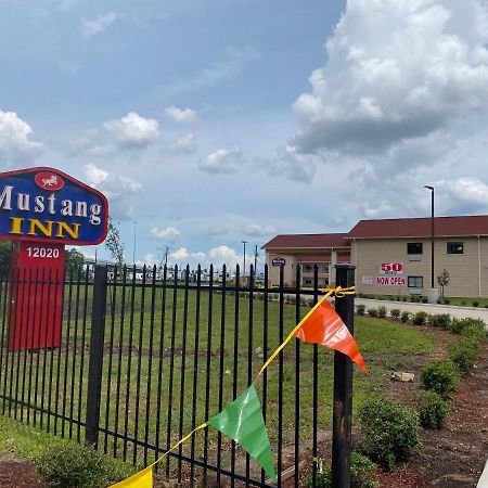 Mustang Inn Houston Buitenkant foto